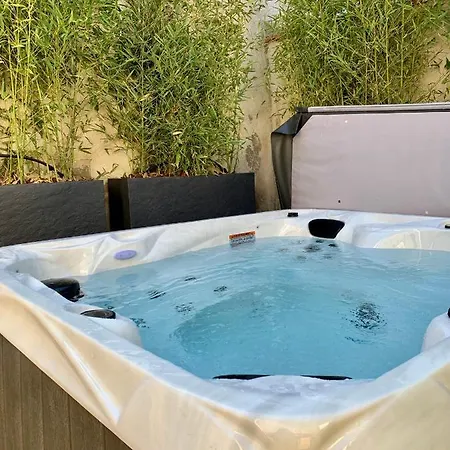 Dans Ma Bulle - Les Balcons De La Cite