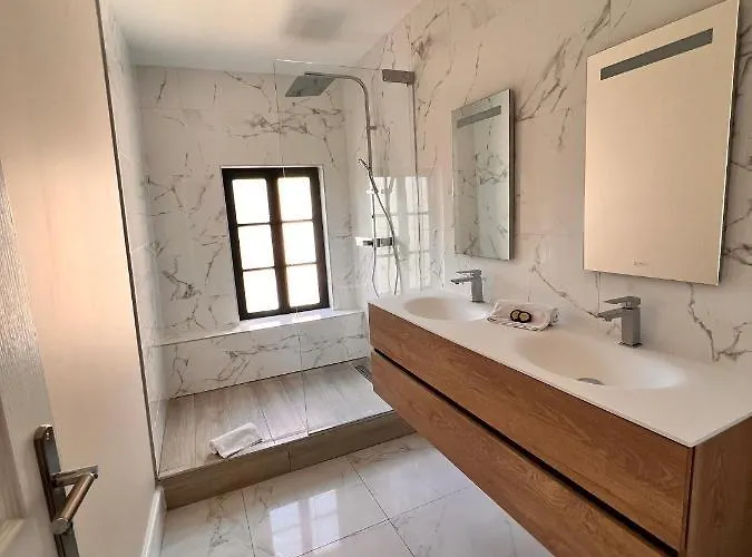 Dans Ma Bulle - Les Balcons De La Cité Hébergement de vacances